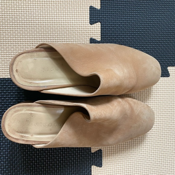 Nisolo All Day Heeled Mules - Picture 5 of 7